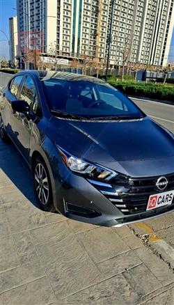 نيسان فيرسا